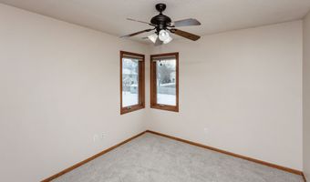 3814 Brookdale Ave, Ames, IA 50010