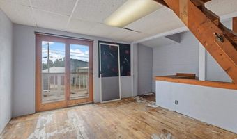 213 215 W 4th Ave, Aurora, MN 55705