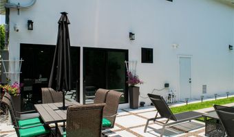 542 N Kilkea Dr, Los Angeles, CA 90048