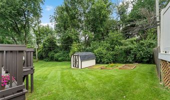 7210 Shellburne Dr, Affton, MO 63123