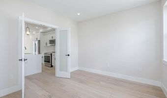 722 KENYON St NW A, Washington, DC 20010