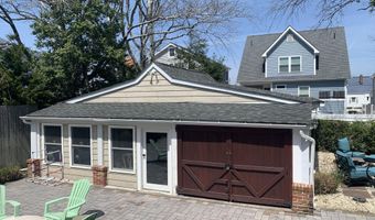 225 Pearl St, Beach Haven, NJ 08008