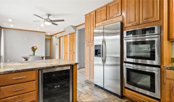 2408 Guenever Ct, Altoona, IA 50009