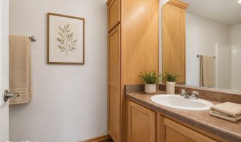 2229 3rd Ave SW, Altoona, IA 50009