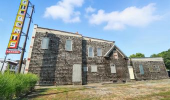 6105 Vine St, Cincinnati, OH 45216