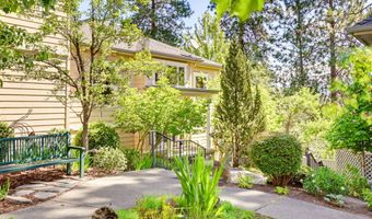 461 Holly St, Ashland, OR 97520