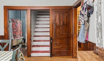 498 Montgomery Rd, Berkshire, VT 05447