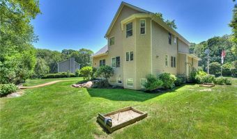 84 Bakewell Ct, Cranston, RI 02921