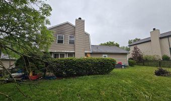 355 Crestwood Ct, Algonquin, IL 60102