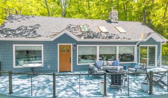 361 E Lakeshore Dr, Alloway, NJ 07422