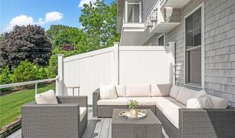 100 Algonquin Rd 5, Narragansett, RI 02882