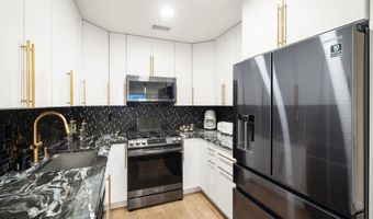 210 Kentucky Way, Freehold, NJ 07728