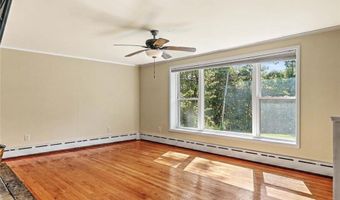 15 Highland Rd, Glocester, RI 02814