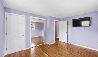6 Valerie Ave, Billerica, MA 01821