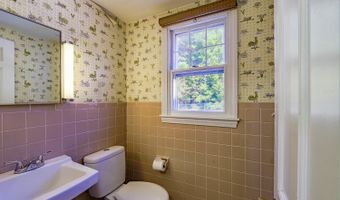 54 Pine Ledge Rd, Bangor, ME 04401