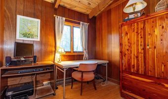 35 Sunset Ave, North Kingstown, RI 02874