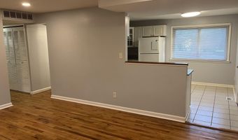 7 Metroview Ct, Ann Arbor, MI 48108