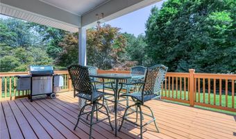 52 Campbell Ave, Airmont, NY 10901