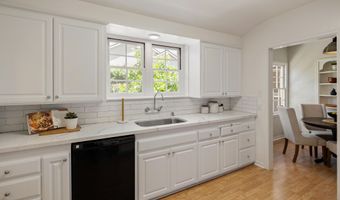 2043 Pepper Dr, Altadena, CA 91001