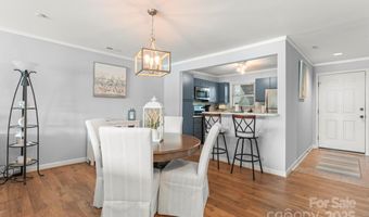9817 Emerald Point Dr 5, Charlotte, NC 28278