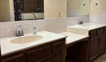 1714 Windsor Cv, Alva, OK 73717