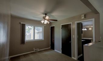 239 Greenway Rd, Arkansas City, KS 67005