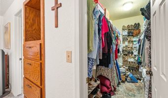 823 Warren Rd, Bullhead City, AZ 86429