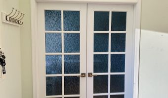 6 Key Largo Ct, Bayville, NJ 08721