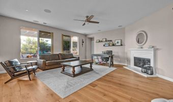 2124 Pamplona Ct, Escondido, CA 92025