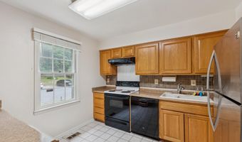 5858 LANGTON Dr, Alexandria, VA 22310