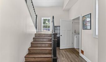 818 Spruce St, Alton, IL 62002