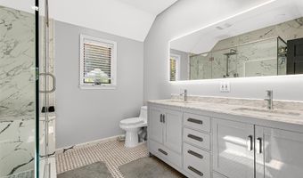 3 Grant Ave, Albertson, NY 11507