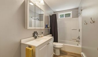 475 Birch St, Bristol, CT 06010