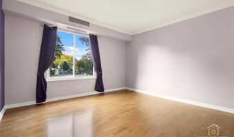 1615 E CENTRAL Rd 218C, Arlington Heights, IL 60005