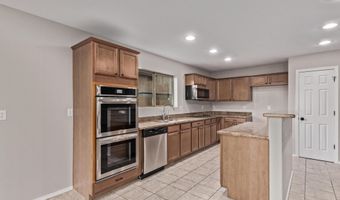 6883 S GEMSTONE Pl, Chandler, AZ 85249