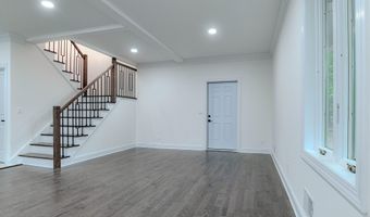 58 Fish Hawk Dr, Middletown, NJ 07748