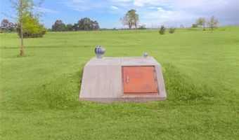 2284 E Roping Rd, Atoka, OK 74525