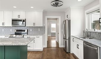 26 Tryon Ave, East Providence, RI 02916