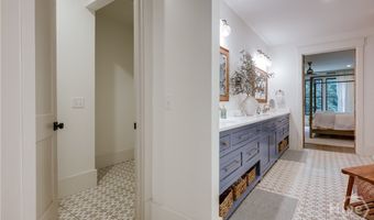 185 Oakland Way, Athens, GA 30606