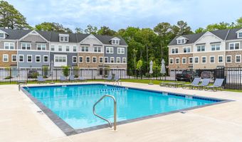 12428 SEA OAKS Ln 4, Berlin, MD 21811