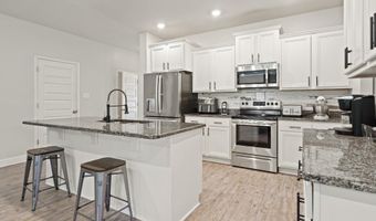 5367 Overland Dr, Biloxi, MS 39532
