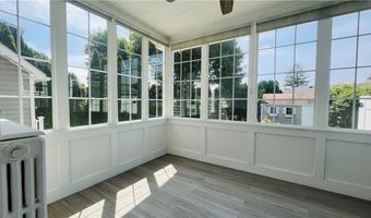 105 Bliss Rd, Newport, RI 02840
