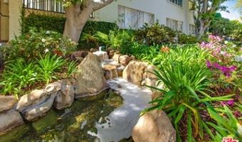 339 N OAKHURST Dr penthouse, Beverly Hills, CA 90210