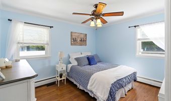 19 Harpoon St, Beachwood, NJ 08722