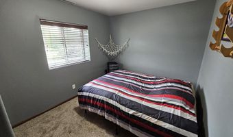 906 SW 16th Ave, Aberdeen, SD 57401