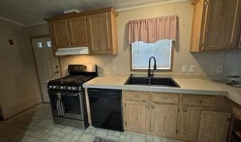 60 Tori Ln, Bennington, VT 05201
