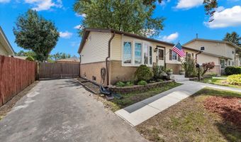 539 W Rose Ave, Addison, IL 60101