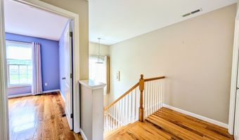 15 Old Oak Dr 15, Brookfield, CT 06804