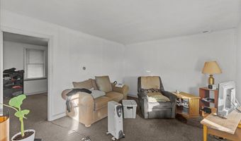 94 E BROWNING Rd, Bellmawr, NJ 08031