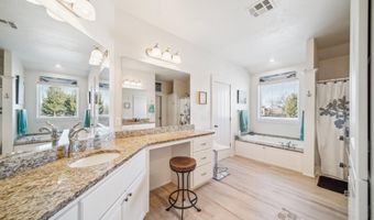 33389 S Coves Dr, Afton, OK 74331